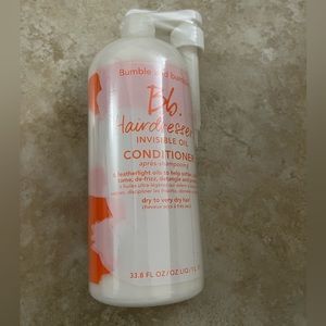 Bumble and bumble's Hairdresser's Invisible Oil Conditioner jumbo 33.8oz